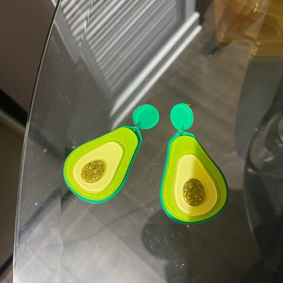 Avocado Earrings - Picture 3 of 3